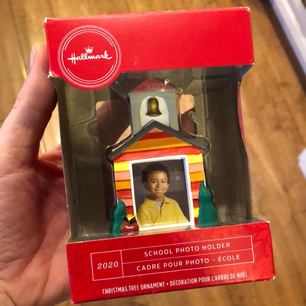 New in box 2020 hallmark ornament!